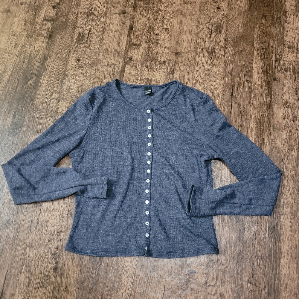 TypaGal Medium Lightweight Button Down Long Sleeve Cardigan Blouse Top